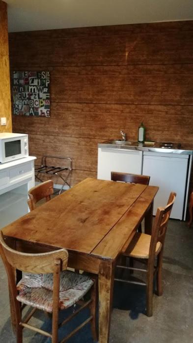 Bed and Breakfast Le Jardin De La Reyssouze Gorrevod Exterior foto