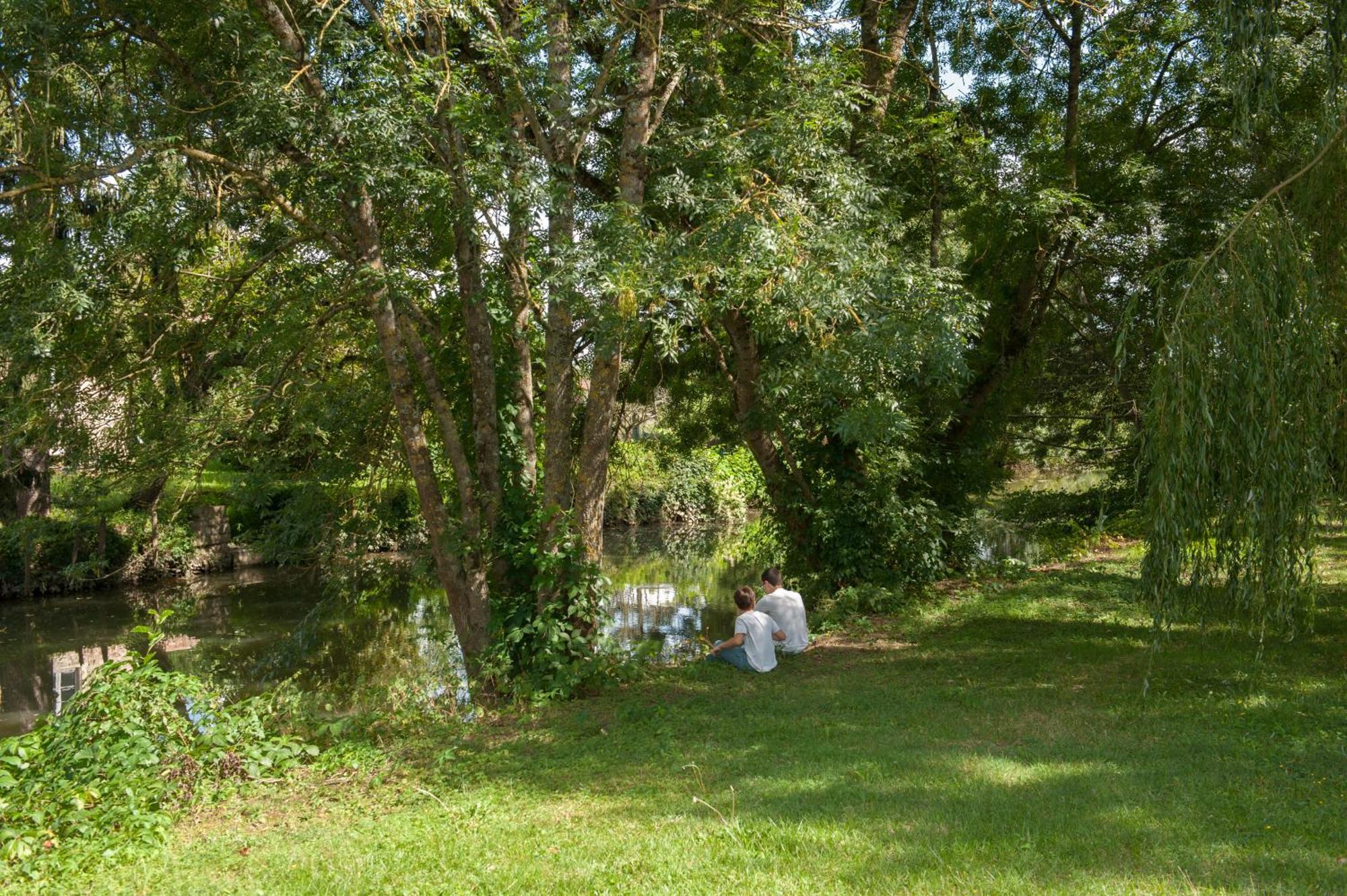 Bed and Breakfast Le Jardin De La Reyssouze Gorrevod Exterior foto